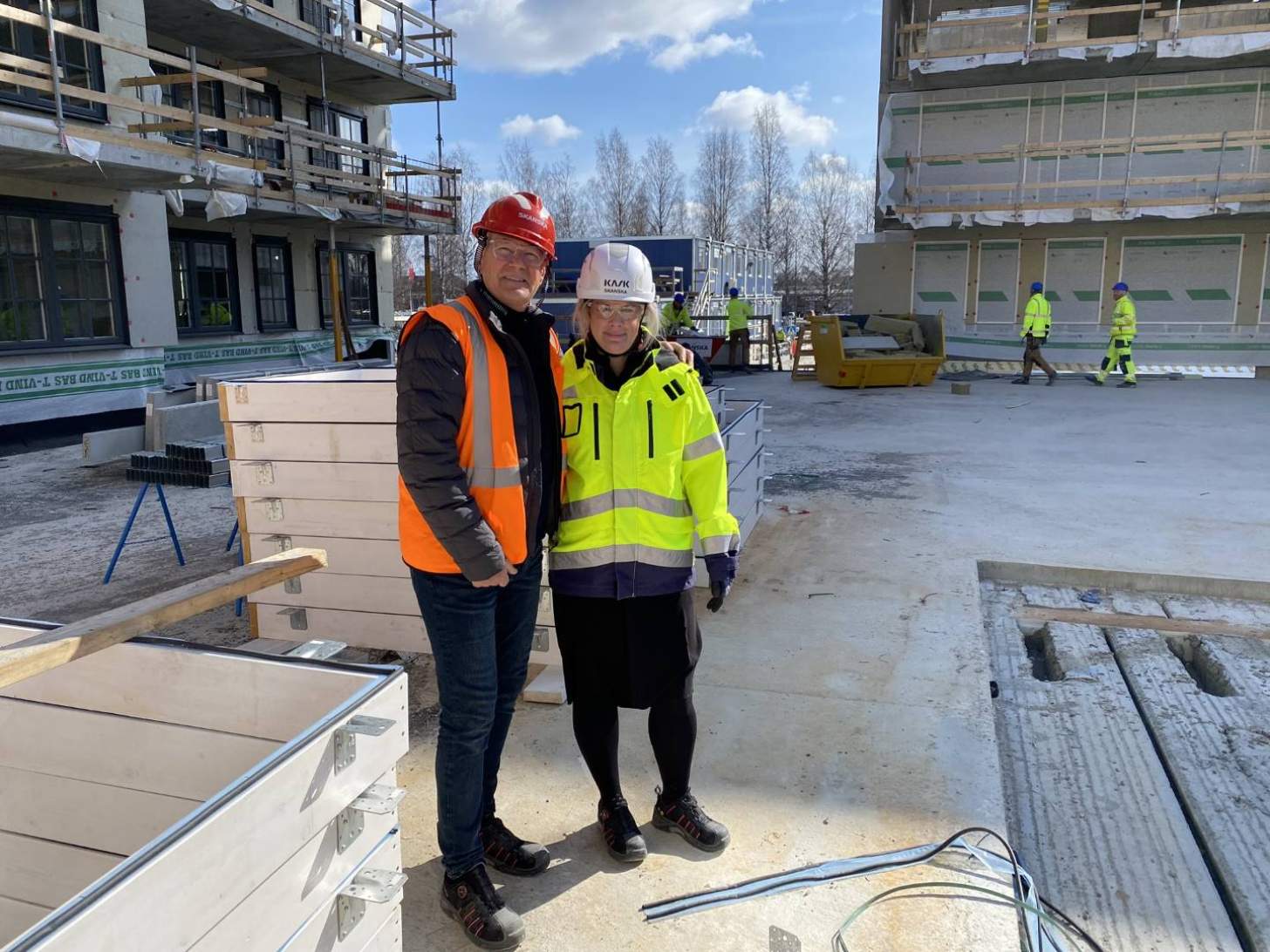 Besök på byggplatsen 4 maj 2023. Anna Nordbrandt och Anders Larsson